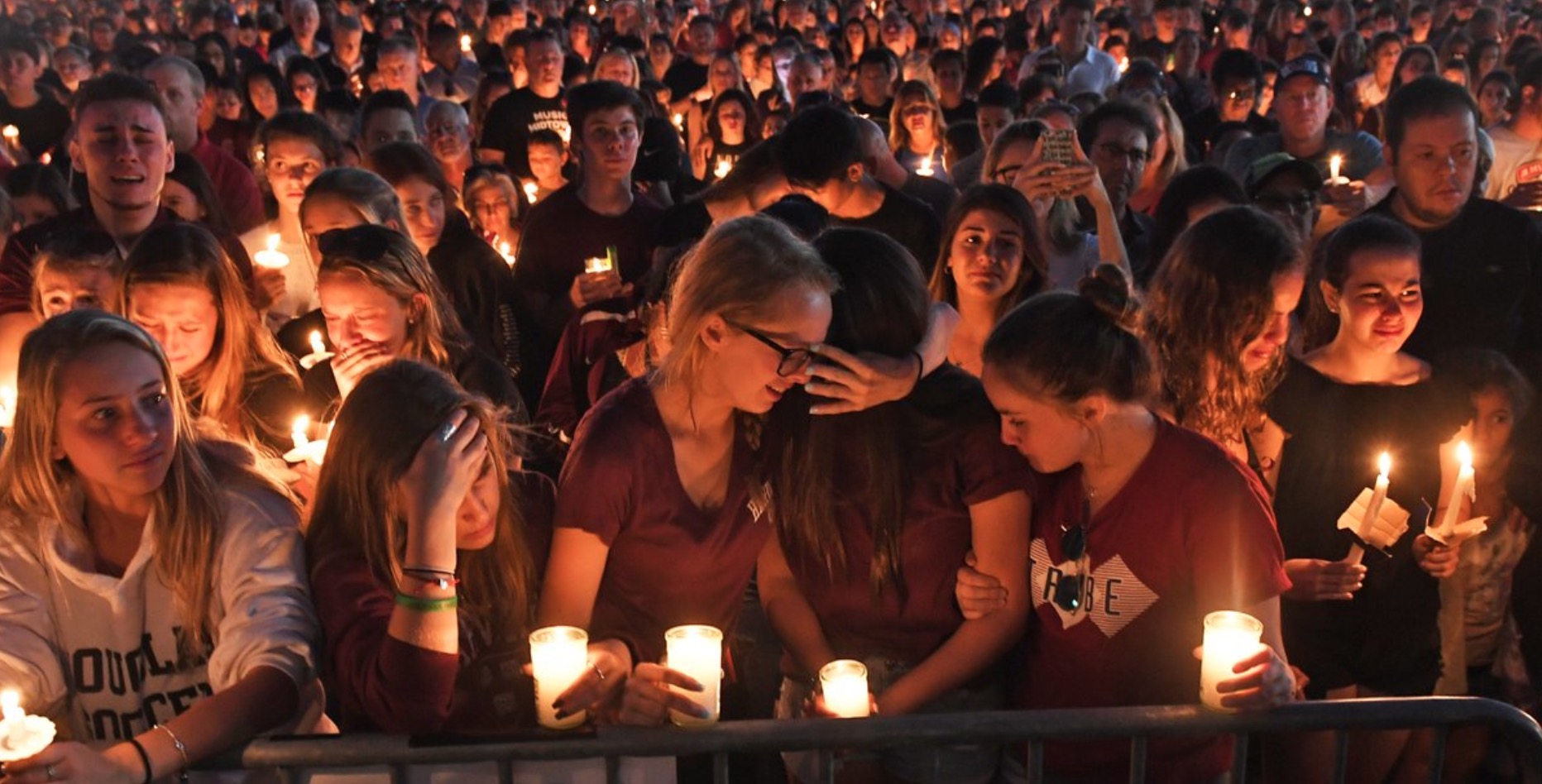 Father Mourns Daughter In Emotional Candlelit Vigil For Parkland Victims Faithwire