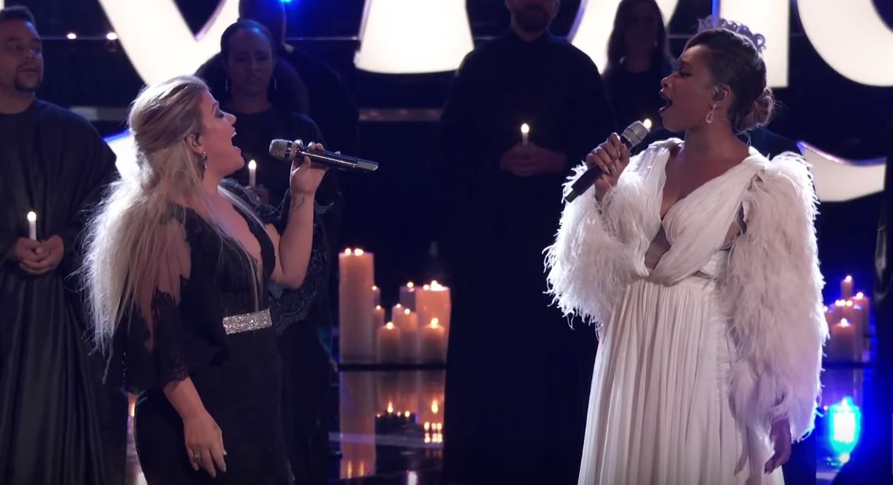 Kelly Clarkson and Jennifer Hudson Stun With Beautiful ‘O