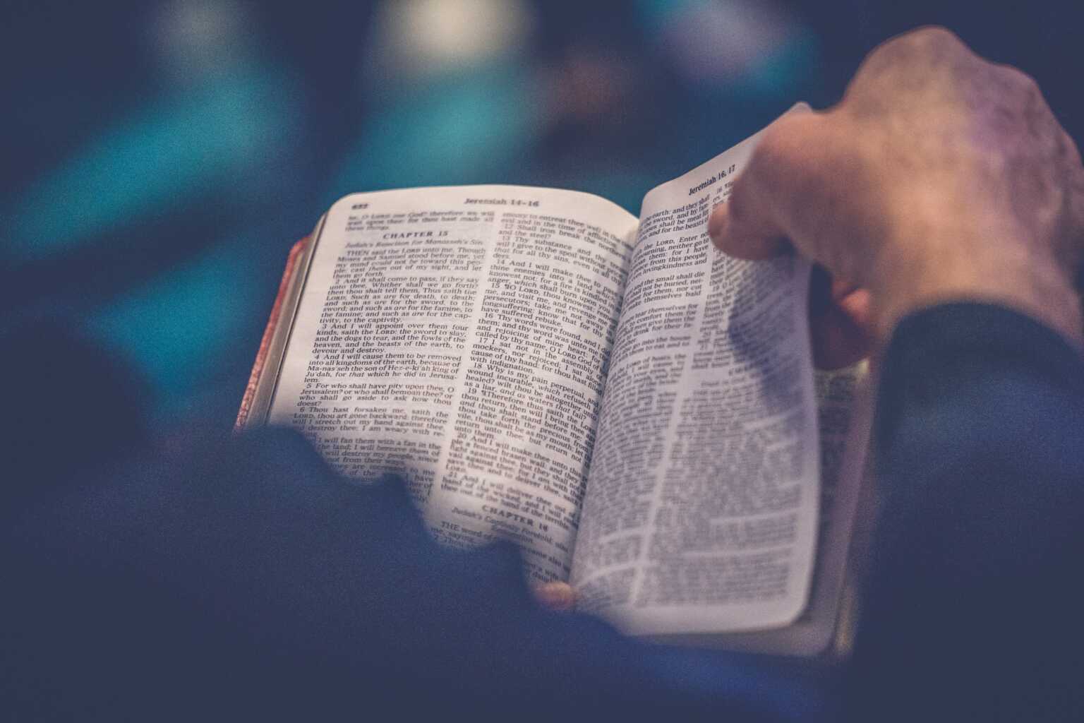 Three Bible Verses To Remember When Anxiety Sets In Faithwire