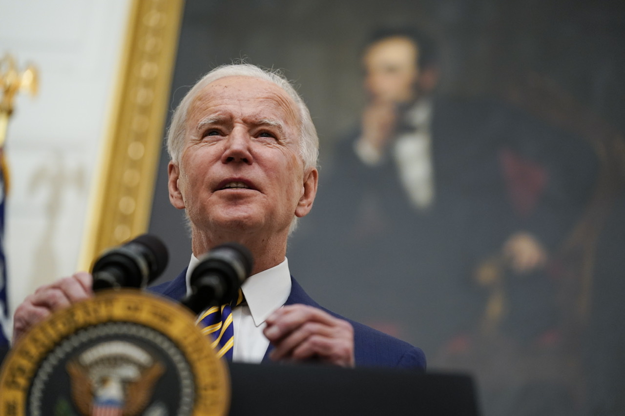 one-word-curiously-absent-from-biden-s-statement-on-roe-v-wade