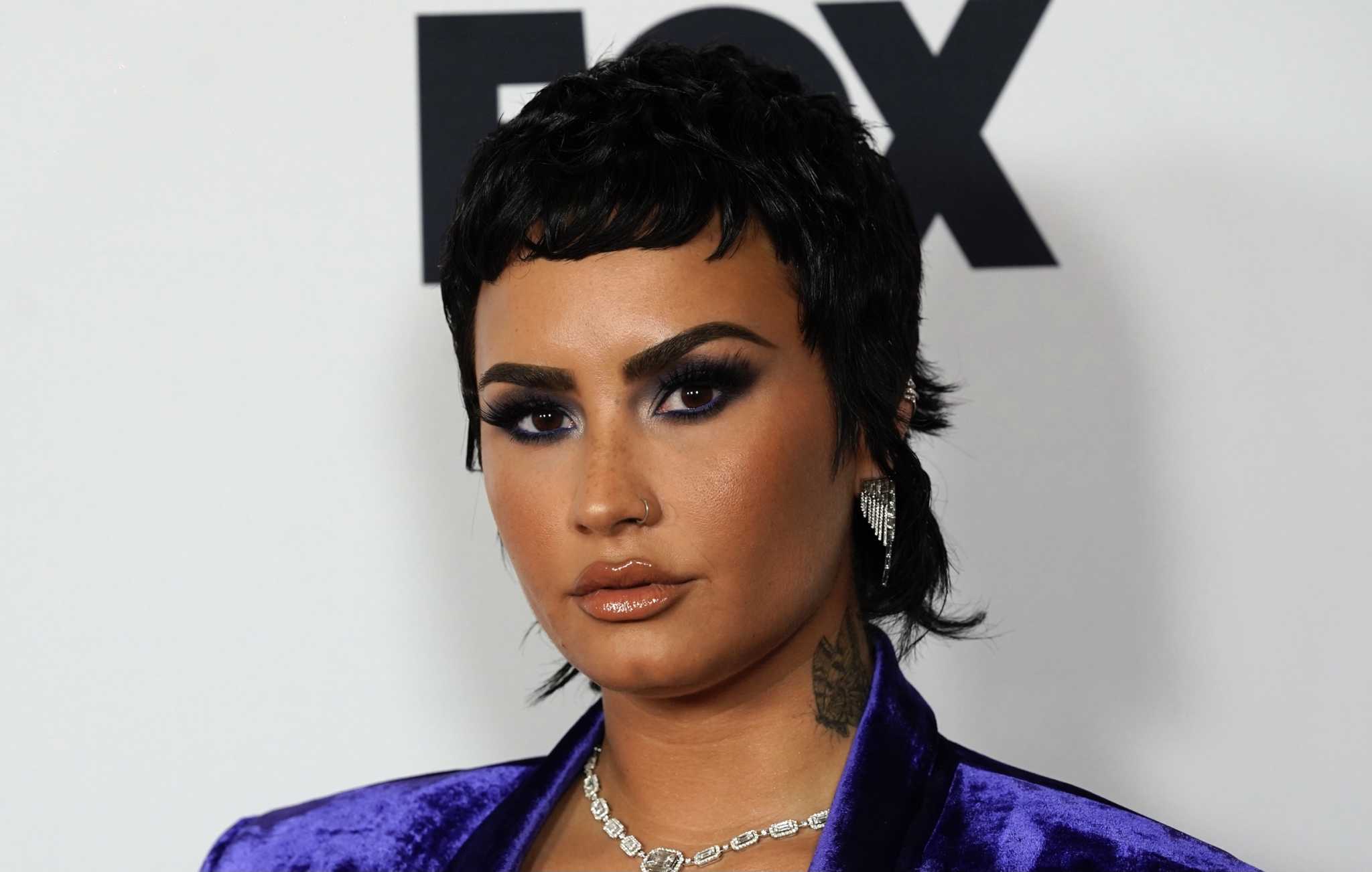 Demi Lovato, Who Says She’s ‘Non-Binary,’ May One Day ‘Identify as ...