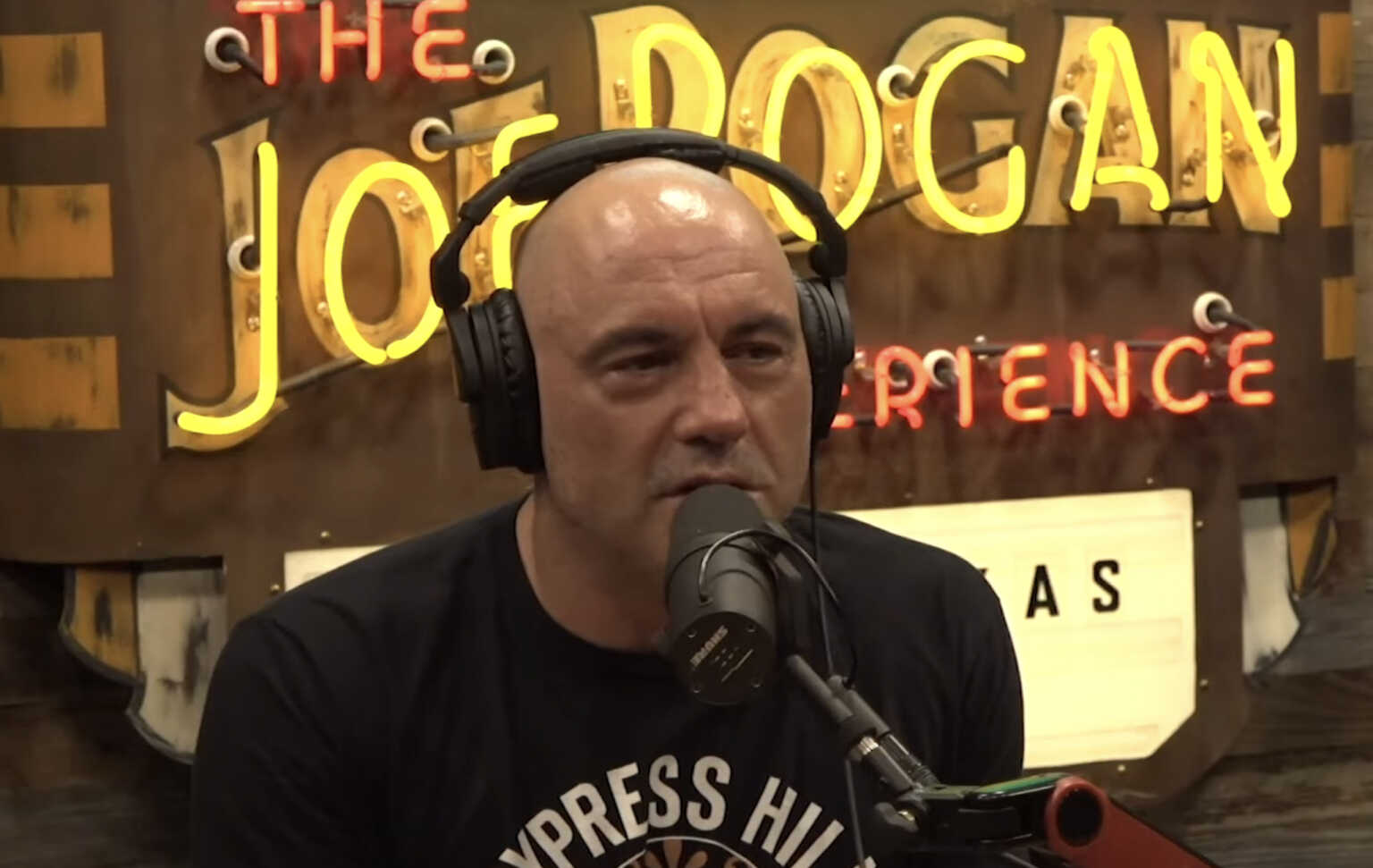 Joe Rogan Tests Positive for COVID, Media Reports He’s Taking ‘Horse